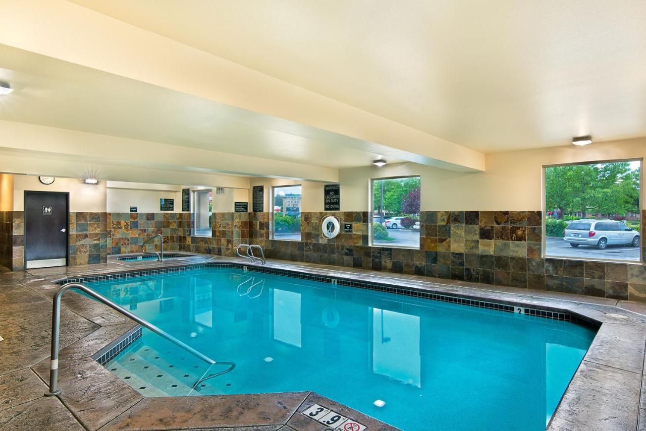 Oxford Suites Spokane Valley Exterior foto
